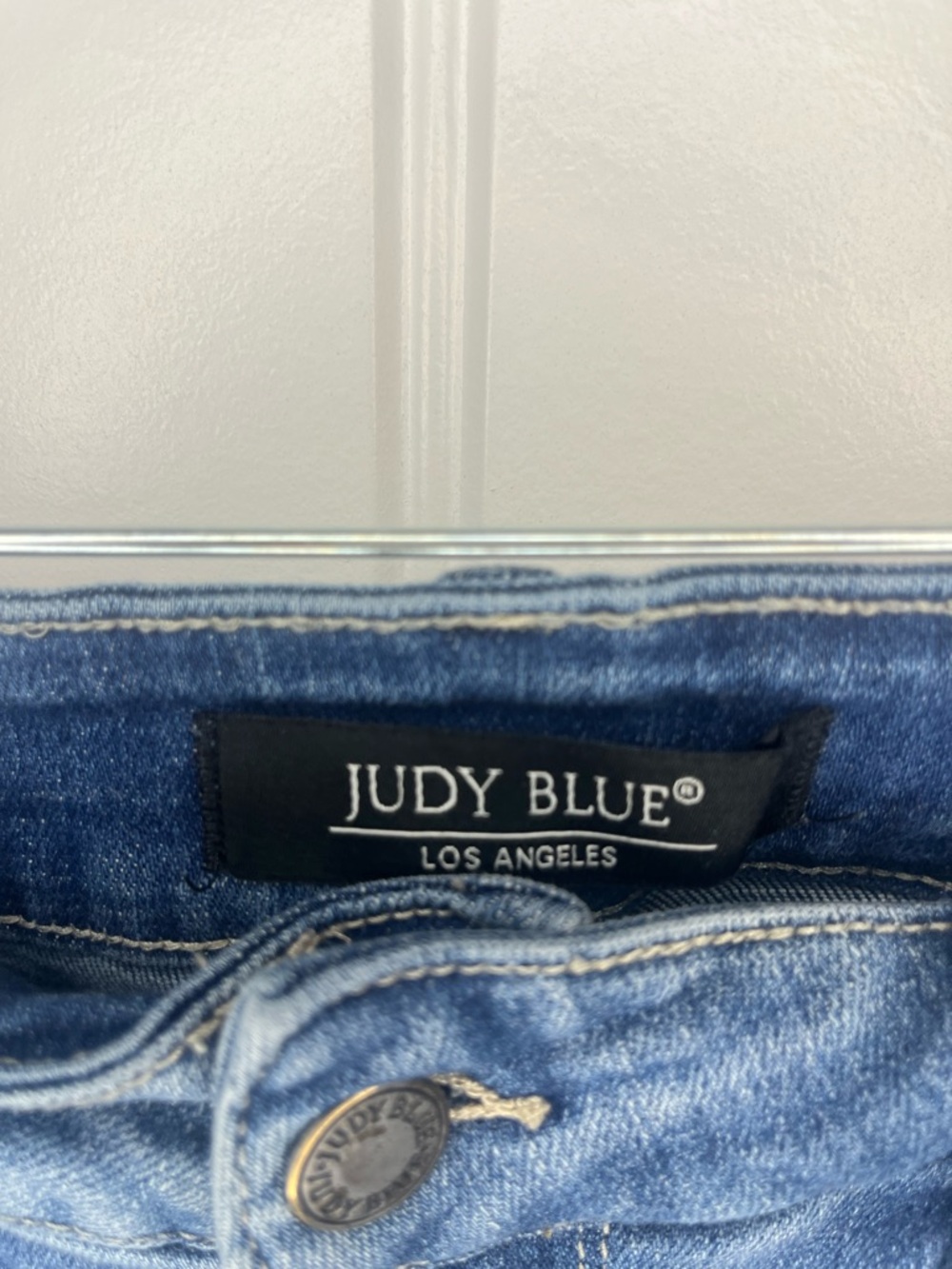 Judy Blue Medium Wash Distressed Skinny Jeans 14W - Picture 3 of 7